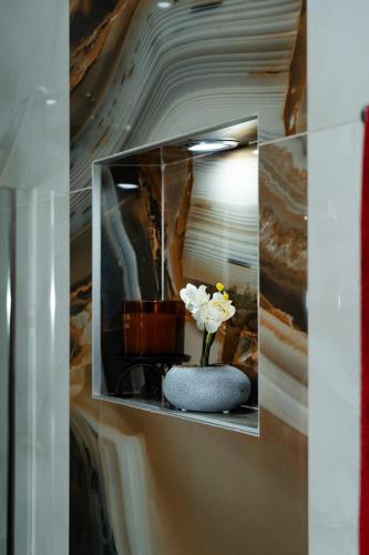 Cozy Garden View Apartment in Paralia