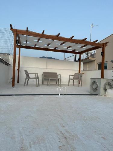 A&A modern apartment with Balcony