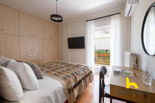 Athens Riviera APT, Near Seaside with Private Parking