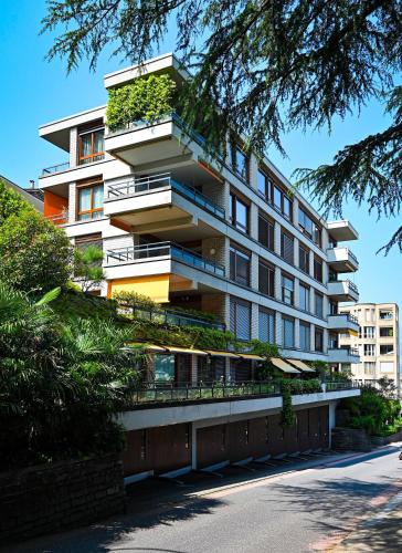 Luxury Lake View Motta Apartment in Lugano