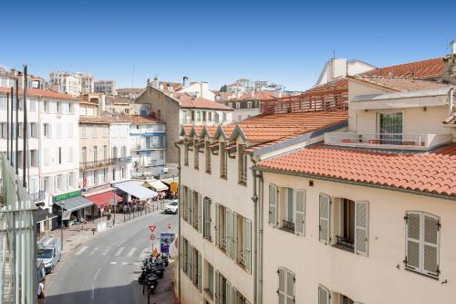 CASA RIVIERA Ecrin moderne ,tout confort, 300 m Croisette