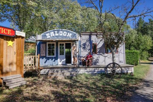 Saloon avec SPA privatif