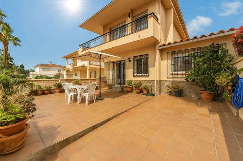 Cozy House in Salou center