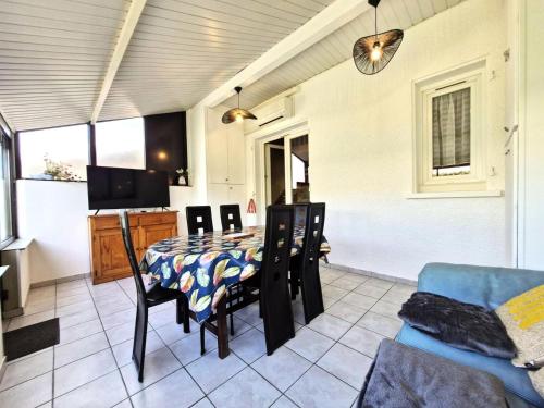 Photo de la galerie de l'établissement Résidence Les Fermes Marines - VILLA T2 MEZZANINE 6 couchages PORT LEUCATE. Réf: 5FM_9 MAE-4263, à Leucate