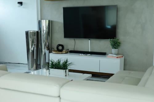 TV o dispositivi per l'intrattenimento presso Hidden Gem Cozy Countryside
