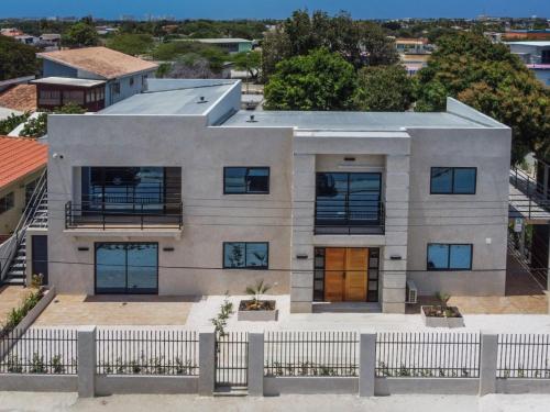 オラニエスタッドにあるAruba Islander Residence comの家の航空写真