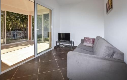 Nice Home In Bonifacio With Kitchenette