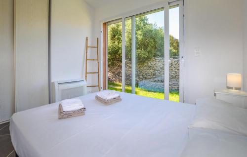 Nice Home In Bonifacio With Kitchenette
