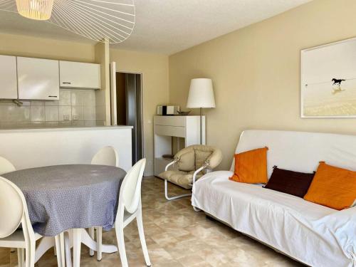 Photo de la galerie de l'établissement Résidence Terrasses Plaisance - Charmant T2 à Arcachon, à deux pas du centre-ville MAE-9454, à Arcachon