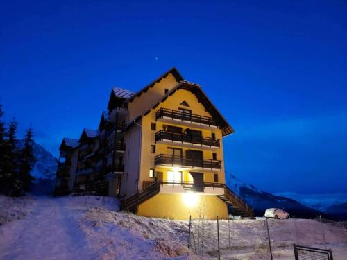 Το Résidence Gardette - Joli T2 entièrement refait à neuf dans la station de Réallon A07 MAE-7323 τον χειμώνα