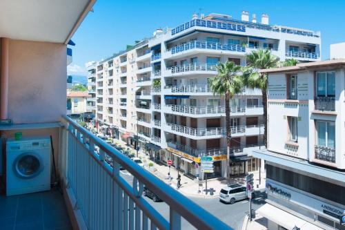 MILADY-Perle neuve, wifi, climatisée, Centre d'Antibes au calme
