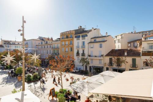 CALYPSO- Superbe perle, Vieil Antibes, wifi, climatisation