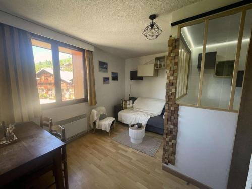Résidence Montana 2 - Appartement cosy avec départ ski aux pieds MAE-5581