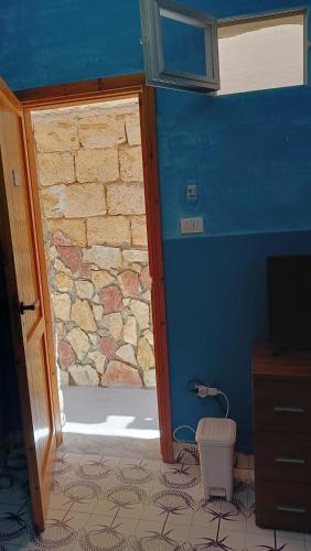 Fotografie z fotogalerie ubytování LA TERRAZZA SUL MARE camera doppia vicino aereoporto&mare SICILIAN SEA STYLE ROOM v destinaci Cinisi