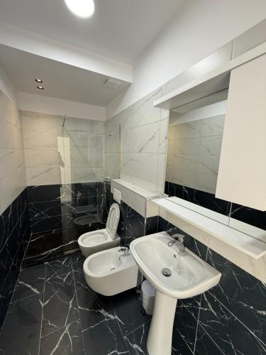 Bilik mandi di Selena's Apartament's