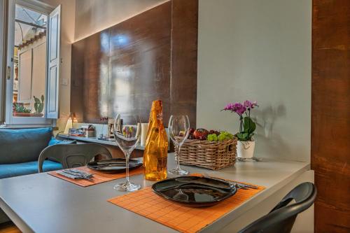 Giulia's House, Monti