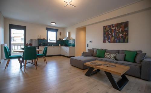 Kuchyň nebo kuchyňský kout v ubytování ELEMENT Suites