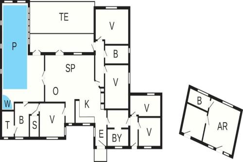 a floor plan of a house at Luxury Lodge with Limfjord View - By Traum Ferienwohnungen in Spottrup