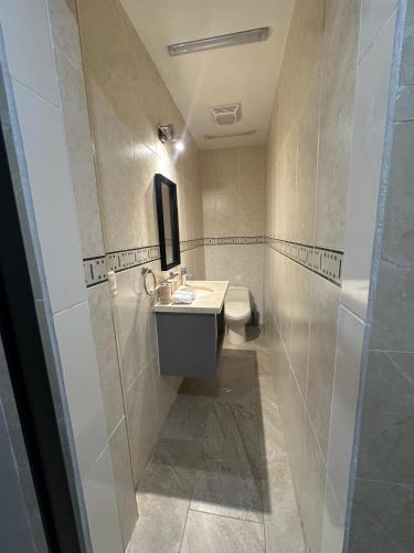 Ένα μπάνιο στο Tata's Apartment, Confortable y con Piscina