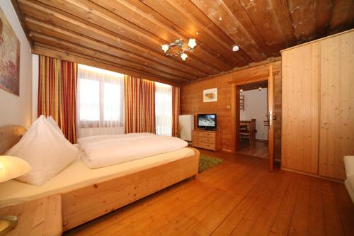 Postel nebo postele na pokoji v ubytování Gut Römerhof