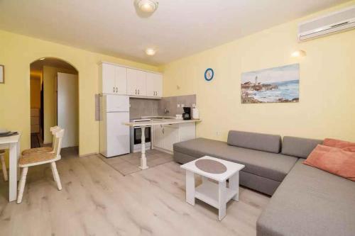Apartment in Crikvenica 53908