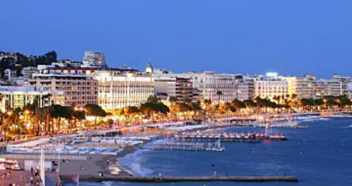 Cannes La Croisette