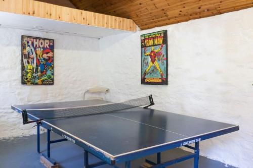 Stolní tenis v ubytování Argyll House nebo okolí