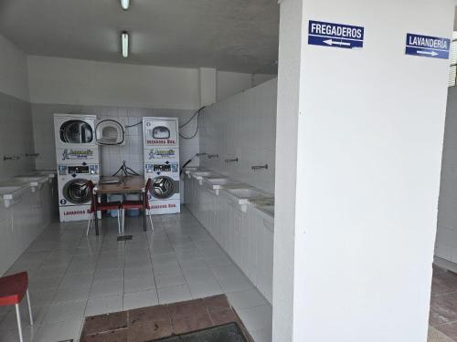 Kuchyň nebo kuchyňský kout v ubytování Albergue Camping de Castro