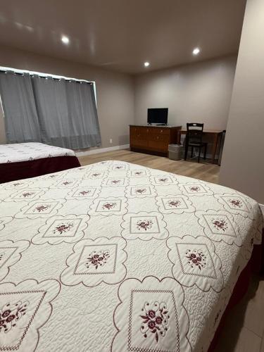 Postel nebo postele na pokoji v ubytování Valley Motel El Cajon San Diego