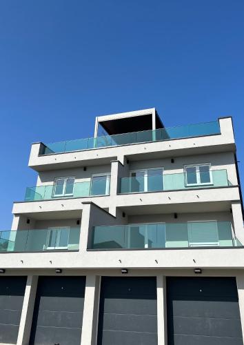 Apartments with parking space Mandre, Pag - 24670