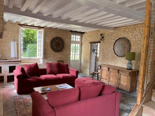 Photo de la galerie de l'établissement Cottage in Audrieu near Bayeux and Beaches, cleaning included, à Audrieu