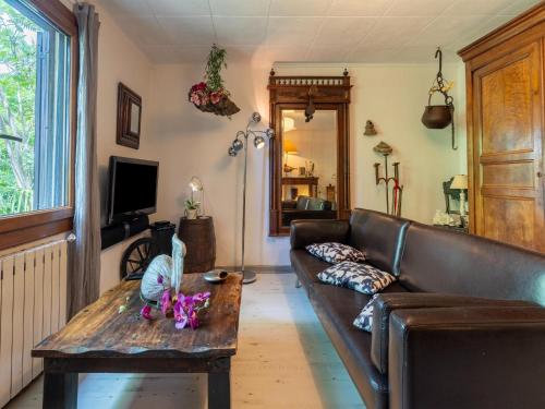 Holiday Home in Laroque with Private Pool, cleaning included