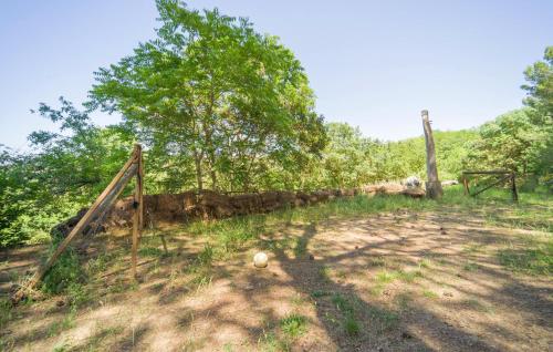 a fence with a soccer ball in a field at Nocellara in Alia