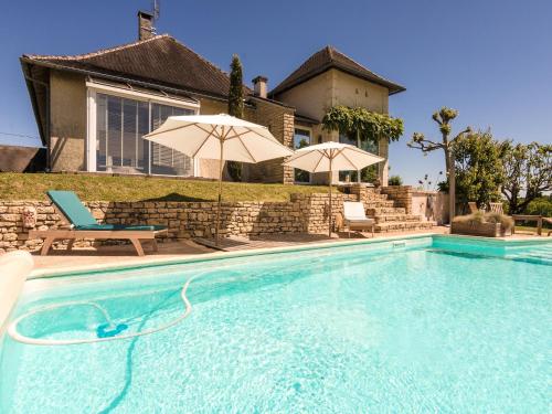 Gambar di galeri bagi Villa with Pool in Corrèze, cleaning included di Saint-Bonnet-la-Rivière
