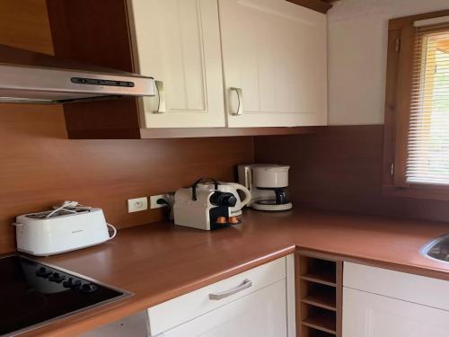 Photo de la galerie de l'établissement Chalet in Alpe d Huez near Ski Lift, cleaning included, à Oz