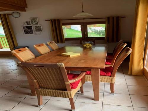 Photo de la galerie de l'établissement Chalet in Alpe d Huez near Ski Lift, cleaning included, à Oz