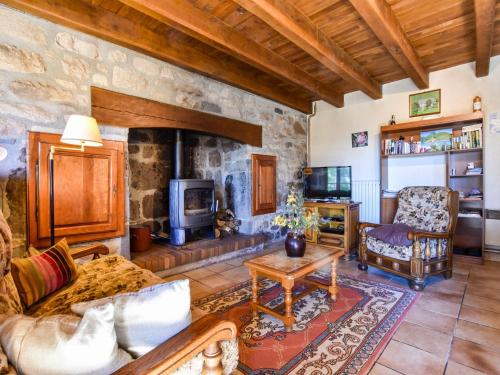 Holiday Home in Oradour with Terrace, cleaning included