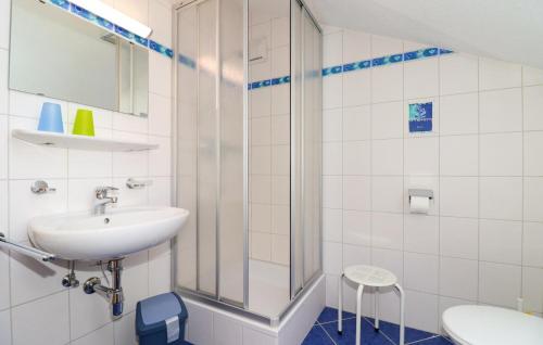 Bilik mandi di Ferienwohnung 38M² Tannheim