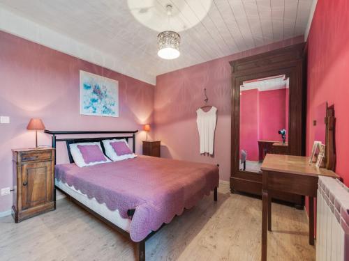 Gallery image of Holiday home with private terrace, cleaning included in Saint-Beauzire