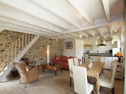 Cottage in France with Private Terrace, cleaning included
