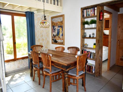 Holiday Home in Saint-Honore near Gorges, cleaning included