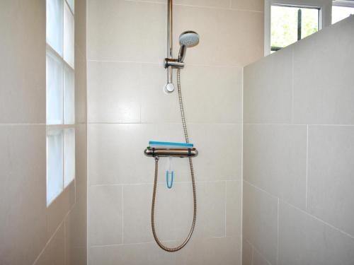 Ένα μπάνιο στο Holiday Home in Saint-Honore - Les Bains