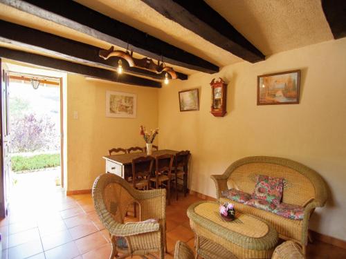 Cottage near Lac du Causse with Terrace, cleaning included