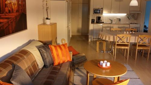 Ruang duduk di Nasta Apartment