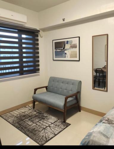 Khu vực ghế ngồi tại Unit A-1008 Style Residences