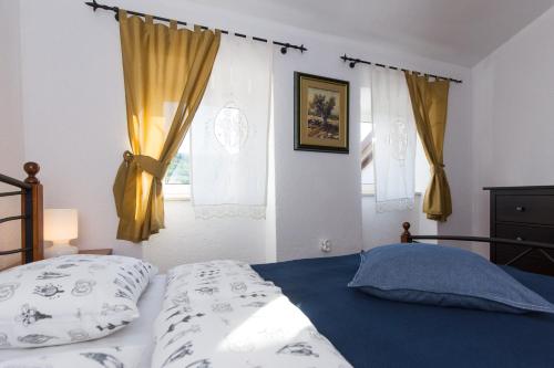 Φωτογραφία από το άλμπουμ του Captain's Villa with Swimming Pool σε Jurdani