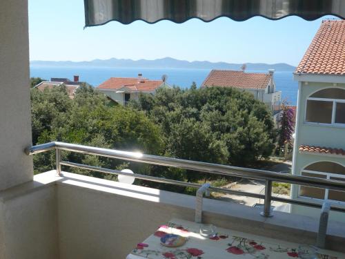 Apartment in Kozino by the Beach & Pine Forests, cleaning included