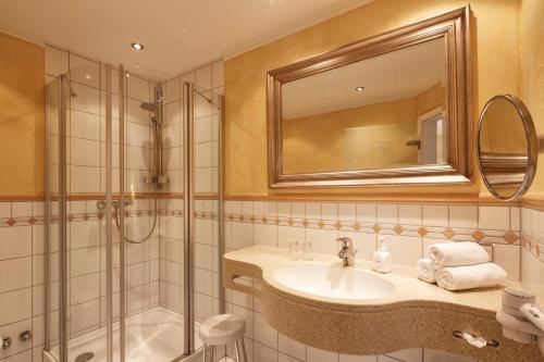Koupelna v ubytování Landhotel Hirschen