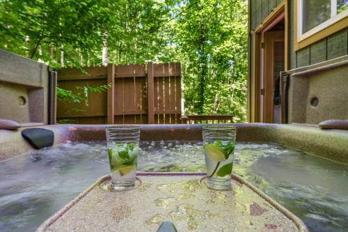 Bebidas en Secluded Nature Views, Hot Tub, WiFi, King Bed, Fireplace