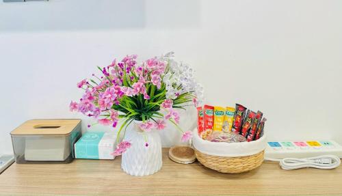 Gambar di galeri bagi I RiverSide A402 I Spacious Studio W Kitchen & Park View di Bandar Ho Chi Minh